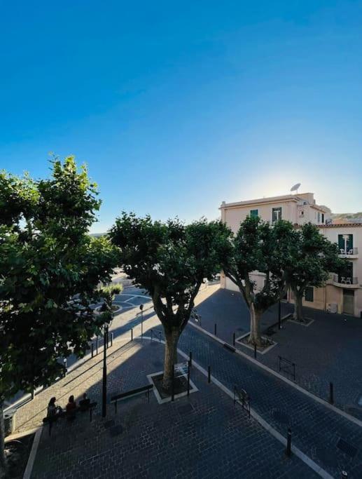 So'Conciergerie -Studio Situe Dans Le Centre Ville 卡西斯 外观 照片
